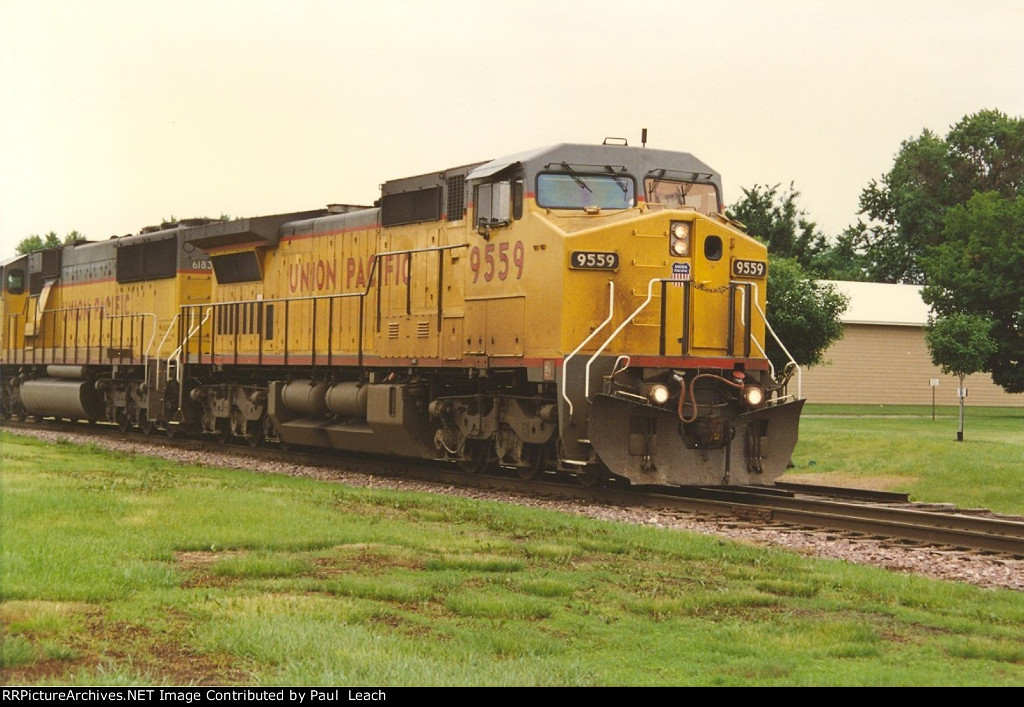 Southbound manifest on the Spine Line
